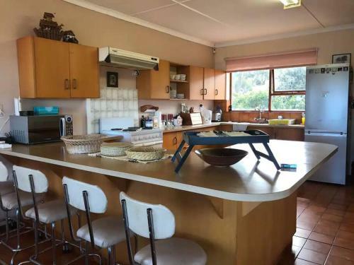 Spacious Family Home, With Breath-taking Views