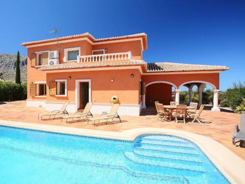 Holiday Home Urb Monte Corona II Beniarbeig