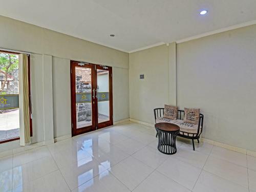 Hotel Capital O 91410 Matara Kuta Residence