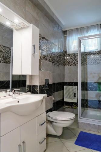 Magyar Apartmanh�z Iv.
