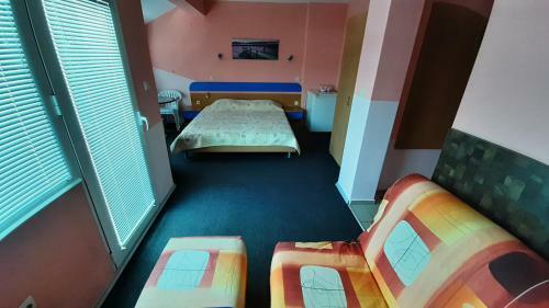 Fresh Hotel