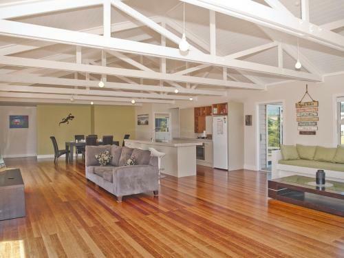 Views On Matarangi - Matarangi Holiday Home