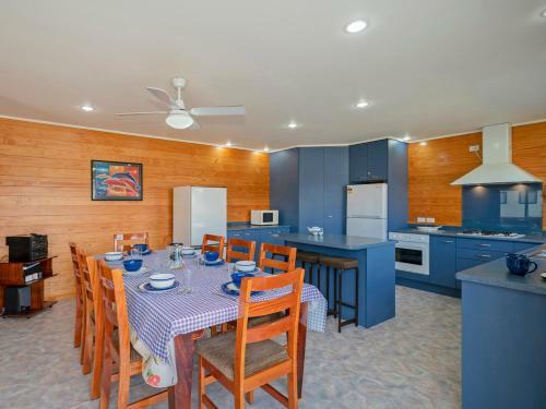 Matarangi Escape - Matarangi Holiday Home