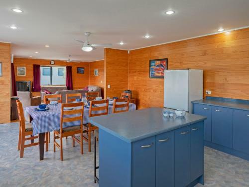 Matarangi Escape - Matarangi Holiday Home