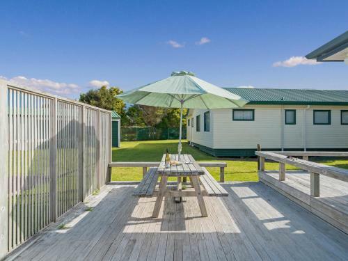 Matarangi Escape - Matarangi Holiday Home