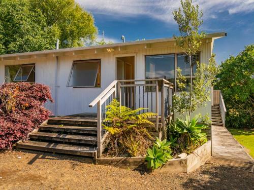 Cooks Beach Cutie - Cooks Beach Holiday Home