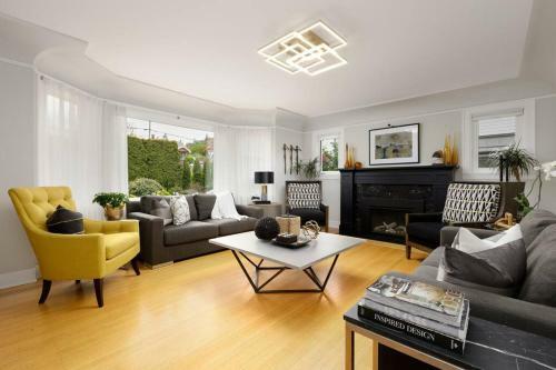 Gorgeous 4brd House Conveniently Located In Nanaimo