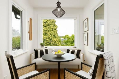 Gorgeous 4brd House Conveniently Located In Nanaimo