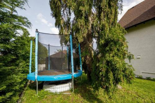 Gorgeous 4brd House Conveniently Located In Nanaimo