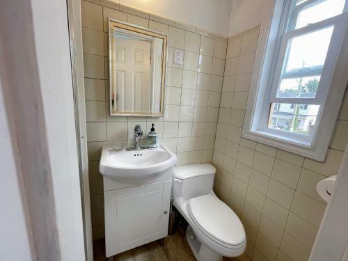 Niagara Fall Holiday Home - Close To The Fall, 3 Mins Drive