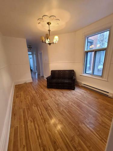 Pet Friendly  Tv + Netflix  Room C