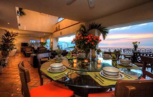 Villa In Conchas Chinas Vallarta