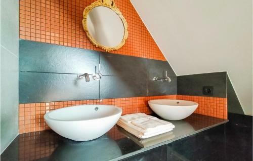 Stunning Home In Knesselare With 3 Bedrooms
