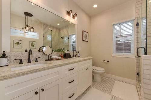 Rustic Modern Home Near Sutter St &historic Folsom