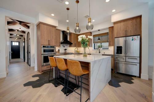 Hand Crafted Colonial-style Home In Old Folsom