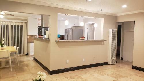 Apartamento 4 Minutes To Beach Vacation Place