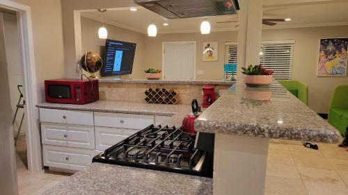 Apartamento 4 Minutes To Beach Vacation Place
