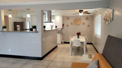 Cozy Apartment In Huntington Beach