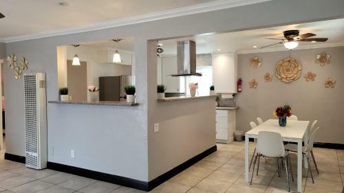 Cozy Apartment In Huntington Beach