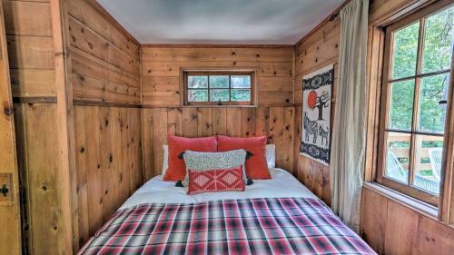Rustic, Forested Cabin With Wraparound Deck!