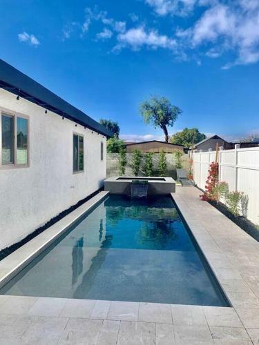 Sunnyside Pool Villa