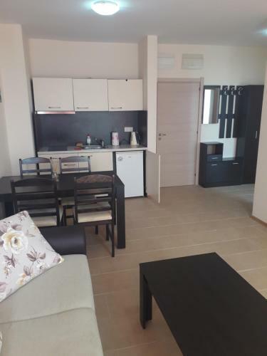 Gradina Sunny Deluxe Apartment