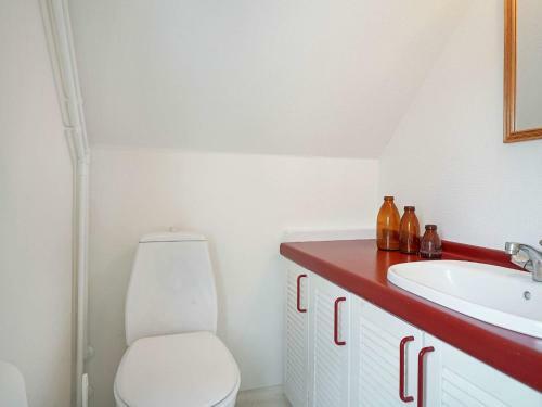 Holiday Home Svaneke XIV