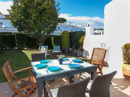 Holiday Home La Reserva-2