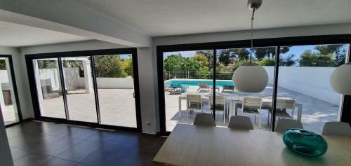 Villa Graham Holiday Rentals - Amistat
