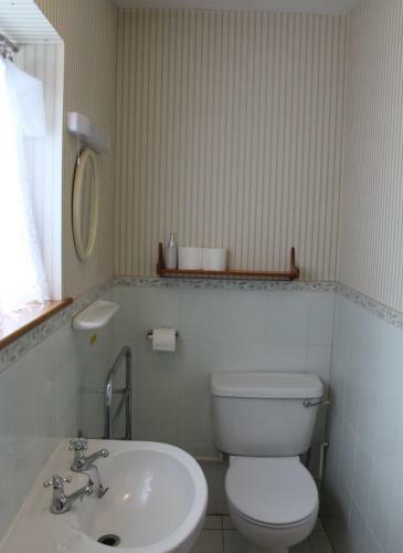 Hostal Holly Lodge Country Guest House