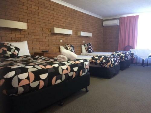 James Street Motor Inn