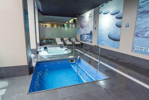 Apartamento Benal Beach Sea Front Holiday Home