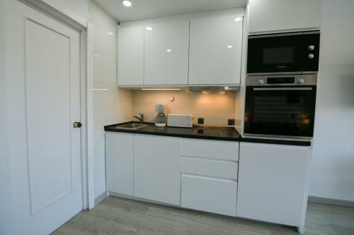Apartamento Benal Beach Sea Front Holiday Home