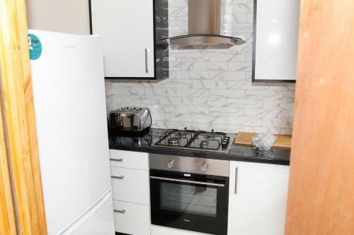 Apartamento City Road Birmingham Studios From Oofy With En-suites