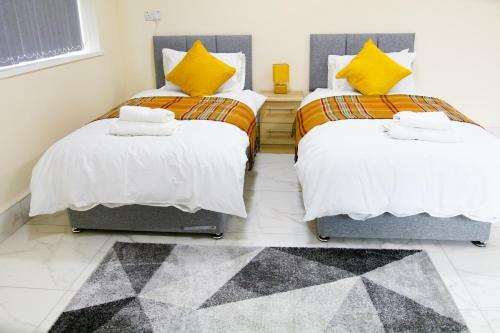 Apartamento City Road Birmingham Studios From Oofy With En-suites