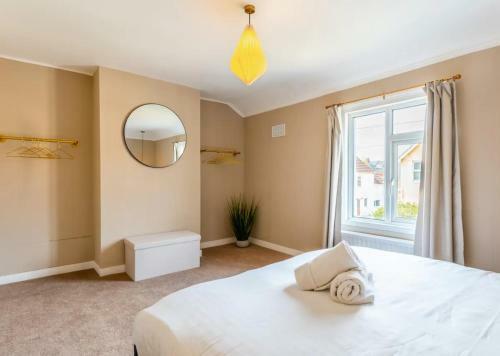 Amprenta House- Gorgeous Interior Designed 3 Bedroom Home