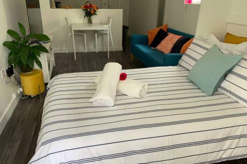 Bournemouth Apartmentnr Beach/town/coach/train/dog