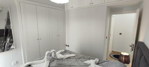 Ixian House Apartment