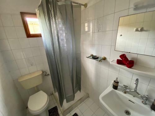 Montsenigos Garden Apartment