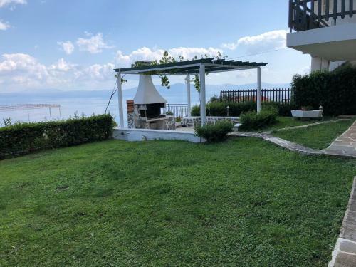 Holiday Home With Unique Views And Private Garden