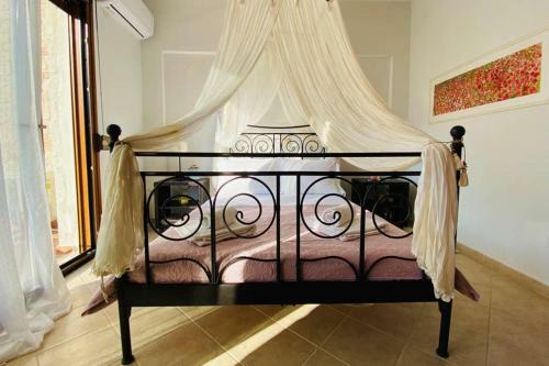 Villa Luxurious 3-bdrm Maisonette With Sea Views