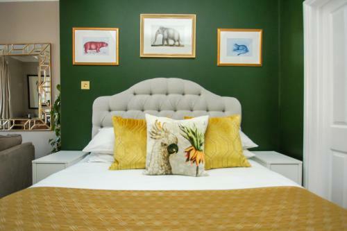 Apartamento Deco Studio: King Bed, Kitchenette, Stylish & Comfortable