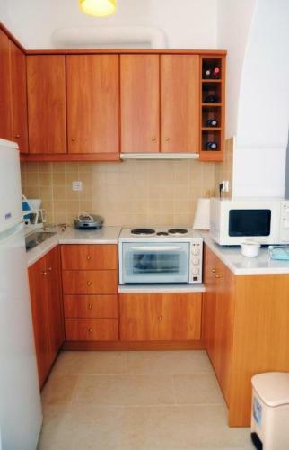 Apartamento Karyatides Homes