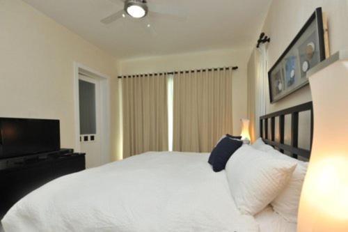 Aparthotel Watermark Luxury Oceanfront Residences