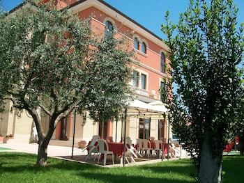 Hotel Ristorante Casa Rossa