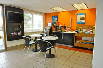 Motel 6 Oshkosh