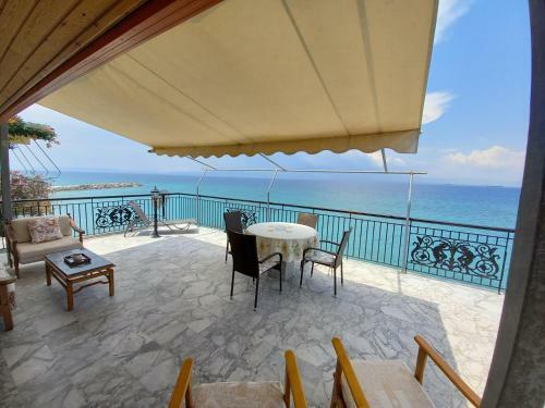 Ekie Apartment 2 With Sea View