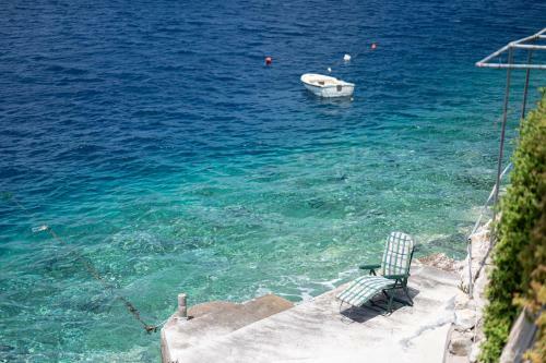 Apartments Lastovo Sili?