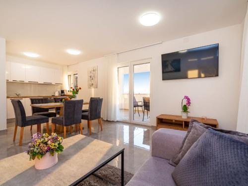 Apartment Ilux-2