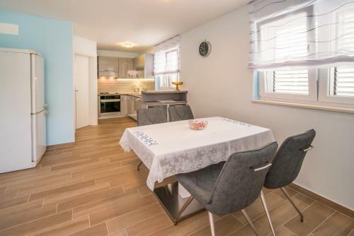 Apartment Belveder *spacious Groundfloor Apartment